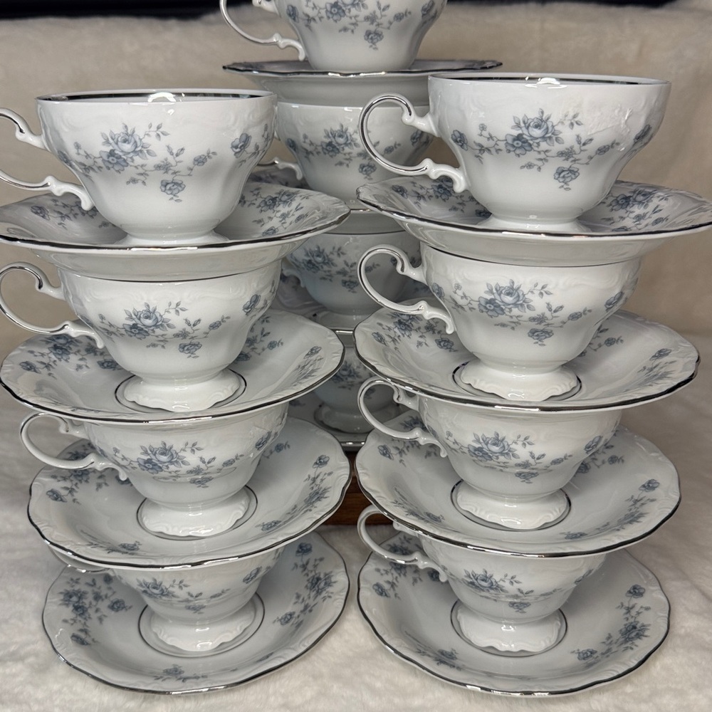 Johann Haviland Bavaria Germany Blue Garland Footed Teacups & Saucers, set of 8 - Picture 12 of 12